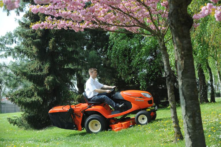 Kubota Rasentraktor