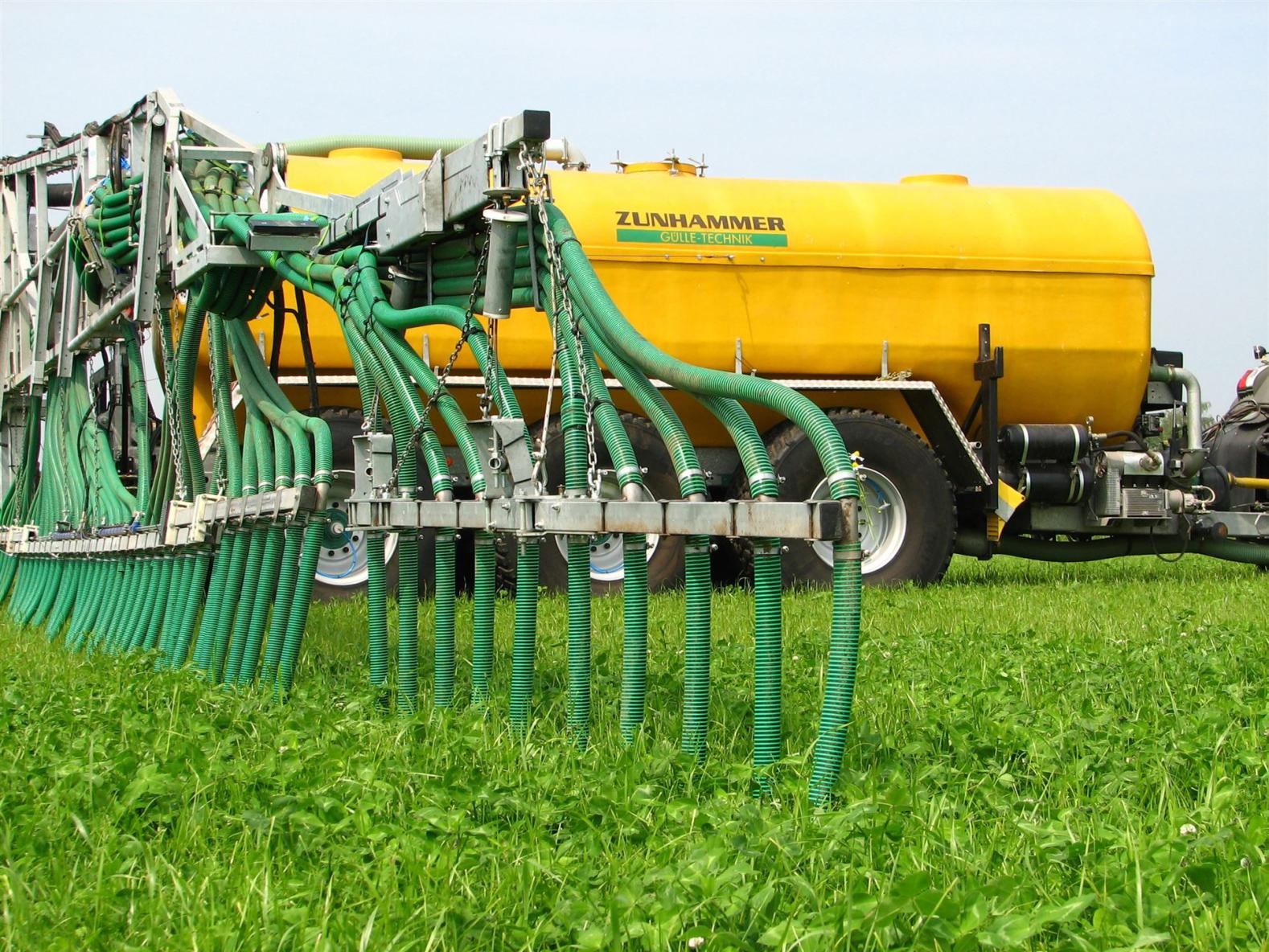 Tridem-Pumptankwagen